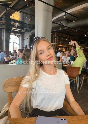 Зоряна, Г. Донской